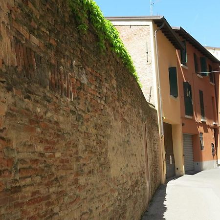 Atelier Della Castellina - Self Check In Apartamento Imola Quarto foto