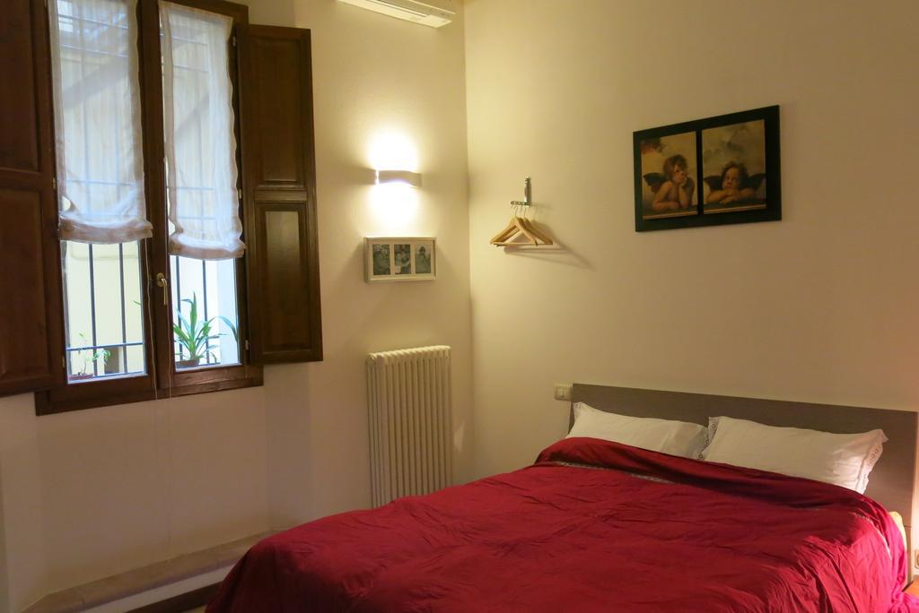 Atelier Della Castellina - Self Check In Apartamento Imola Quarto foto